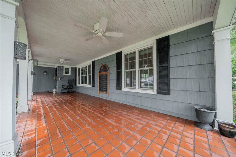 18690 Inglewood Avenue, Rocky River, OH - Photo 5