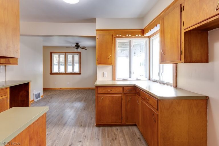 1314 Allendale Avenue, Akron, OH - Photo 2