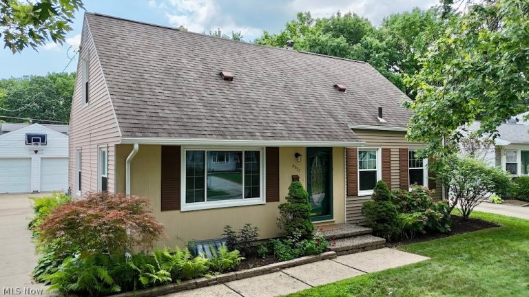 2971 9th Street, Cuyahoga Falls, OH, 44221