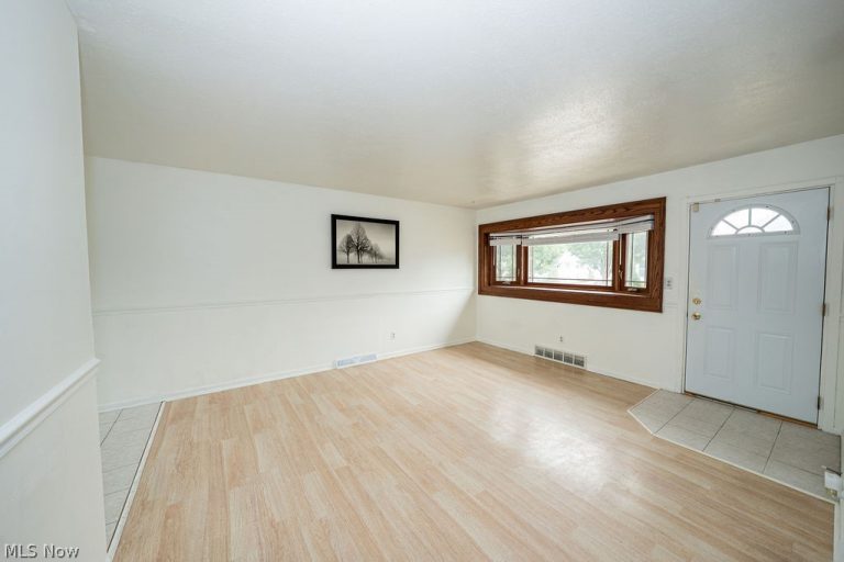 5728 Van Wert Avenue, Brook Park, OH - Photo 5