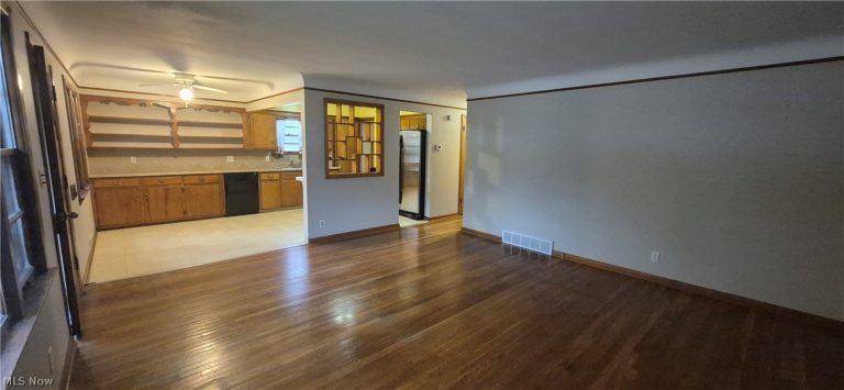 6379 State Road, Parma, OH - Photo 2