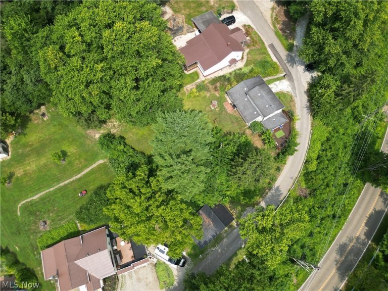 713 Grace Avenue, Coshocton, OH - Photo 6