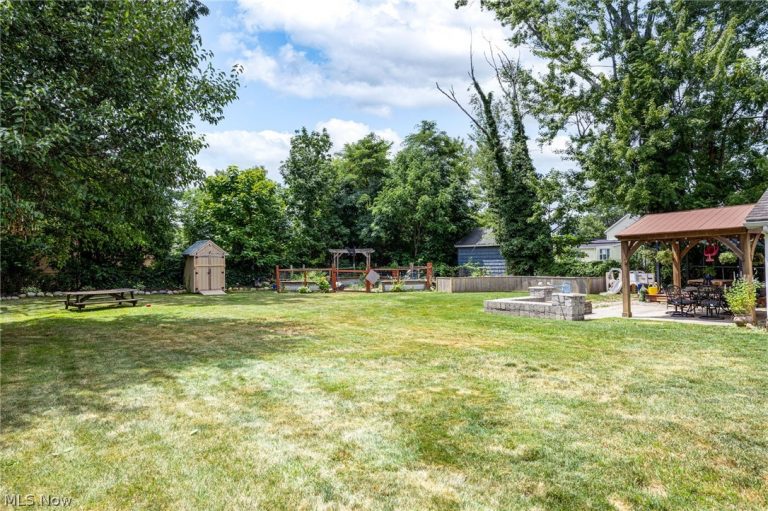 108 Center Street, Berea, OH - Photo 8