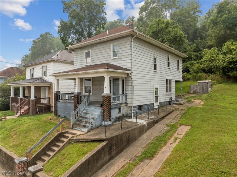 3233 Elm Street, Weirton, WV - Photo 2