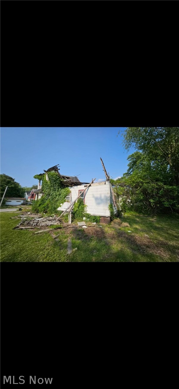 13318 Hartford Road, East Cleveland, OH - Photo 8