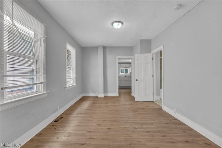 3221 Trowbridge Avenue, Cleveland, OH - Photo 8