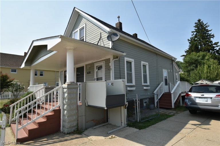 4126 Poe Avenue, Cleveland, OH - Photo 4