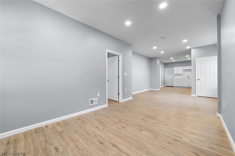 3929 Riverside Avenue, Cleveland, OH - Photo 4