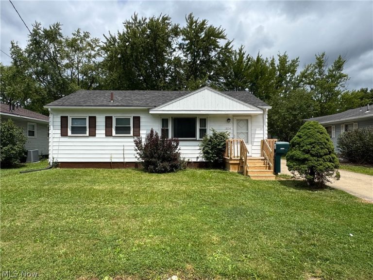 2824 Linda Drive, Warren, OH, 44485