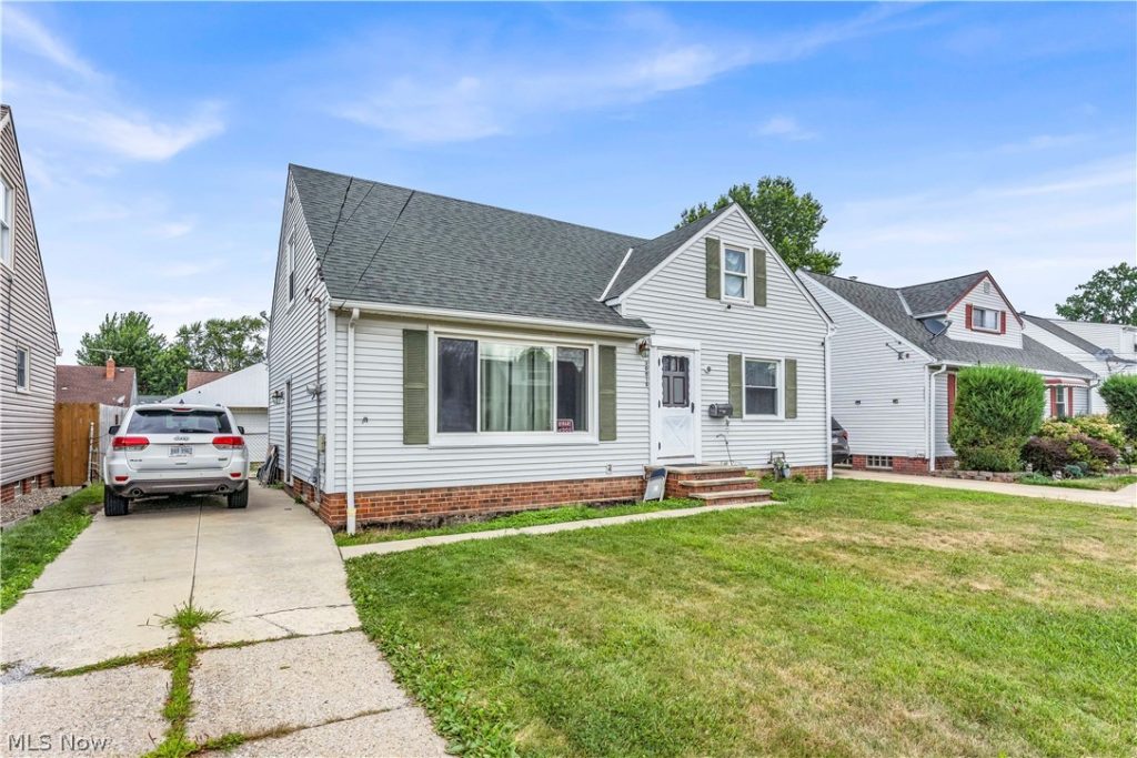 30015 Warren Road, Wickliffe, OH
