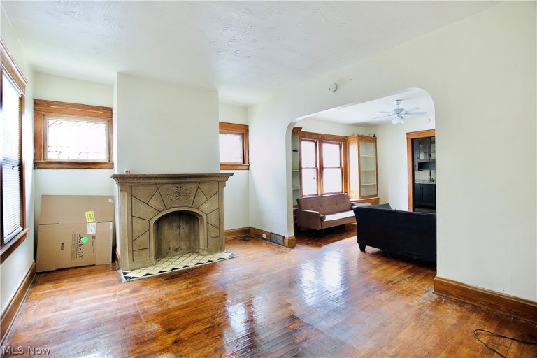 11825 Lenacrave Avenue, Cleveland, OH - Photo 4
