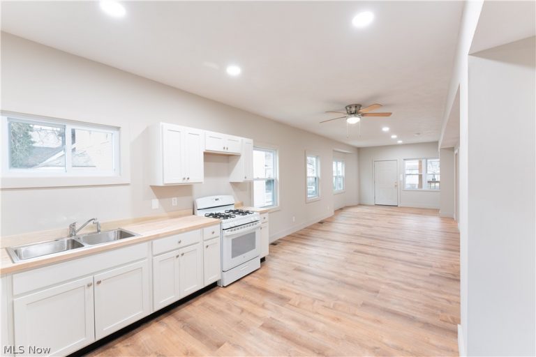 842 144th Street, Cleveland, OH - Photo 4