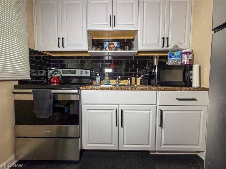 7422 Sierra Madre, Boardman, OH - Photo 6
