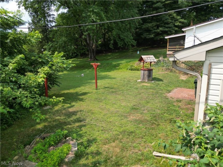 713 Grace Avenue, Coshocton, OH - Photo 3