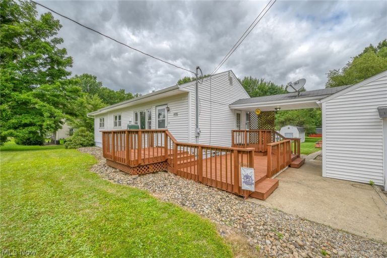 4496 Ticknor Avenue, Newton Falls, OH - Photo 2