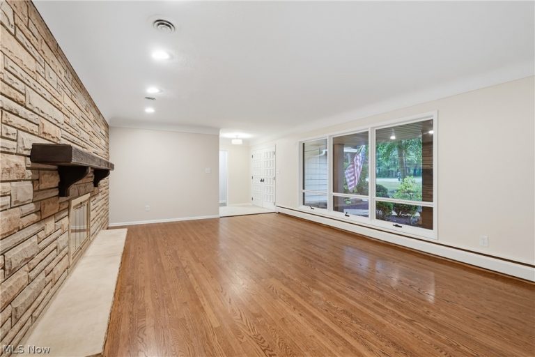 6125 Hillside Road, Independence, OH - Photo 6