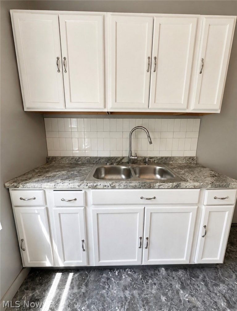 9901 Heath Avenue, Cleveland, OH - Photo 6