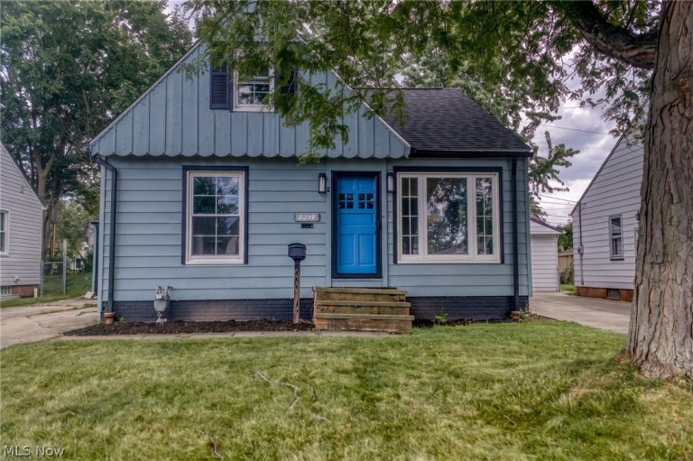 8219 Wainstead Drive, Parma, OH, 44129