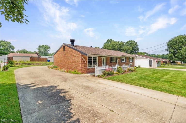 3521 Lawndale Drive, Kent, OH - Photo 2