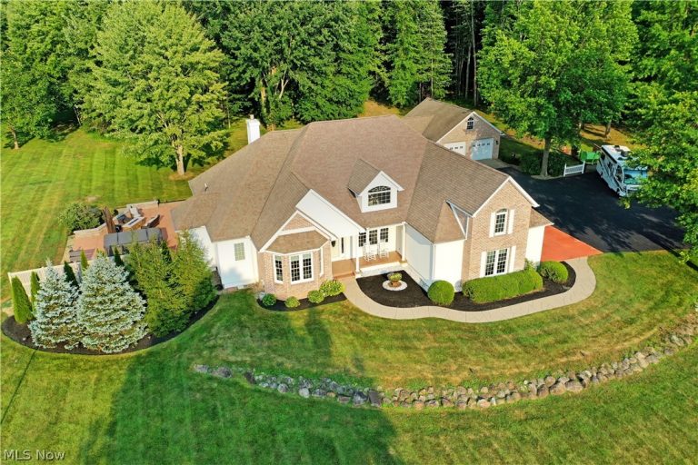 9216 Warren Painesville Road, North Bloomfield, OH - Photo 8