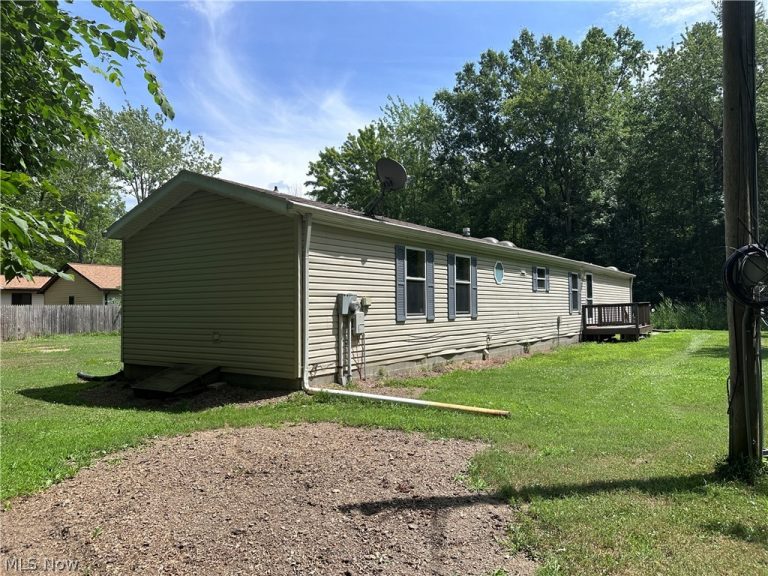 4871 Edwards Drive, Geneva, OH, 44041