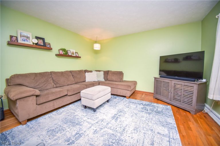 40 Lasalle Street, Medina, OH - Photo 6