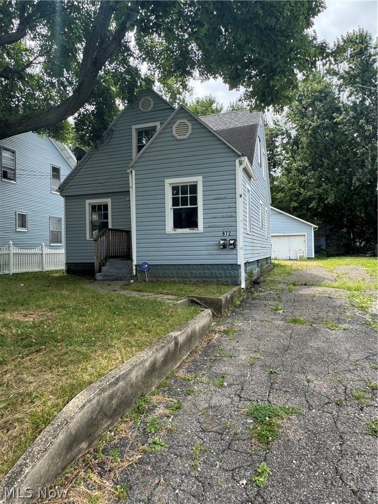 972 Hunt Street, Akron, OH - Photo 3