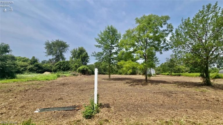 121 Fernwood, Kelleys Island, OH - Photo 6