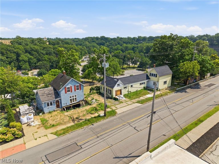 1587 Wooster Road, Rocky River, OH - Photo 3
