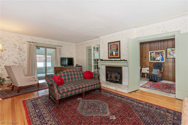 2657 Edgehill Road, Cleveland Heights, OH - Photo 4