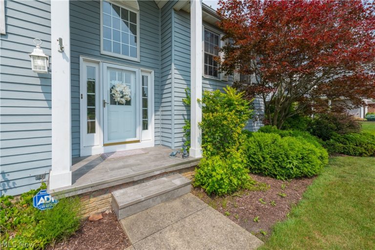 14122 Ashley Lane, North Royalton, OH - Photo 4