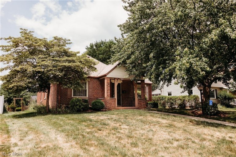 733 Miles Avenue, Canton, OH - Photo 2