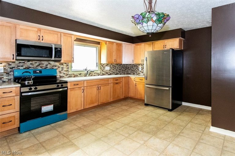 1490 Garfield Avenue, Brunswick, OH - Photo 6
