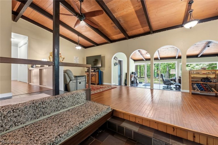 3554 Atherstone Road, Cleveland Heights, OH - Photo 8