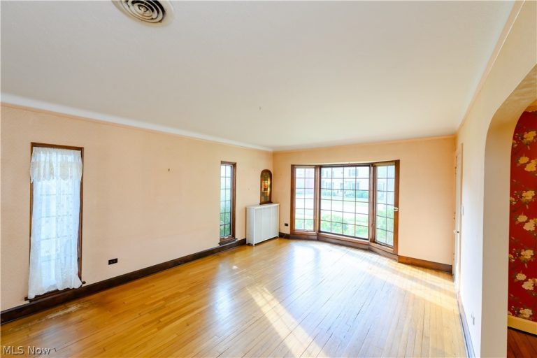 20701 Beachwood Drive, Rocky River, OH - Photo 6