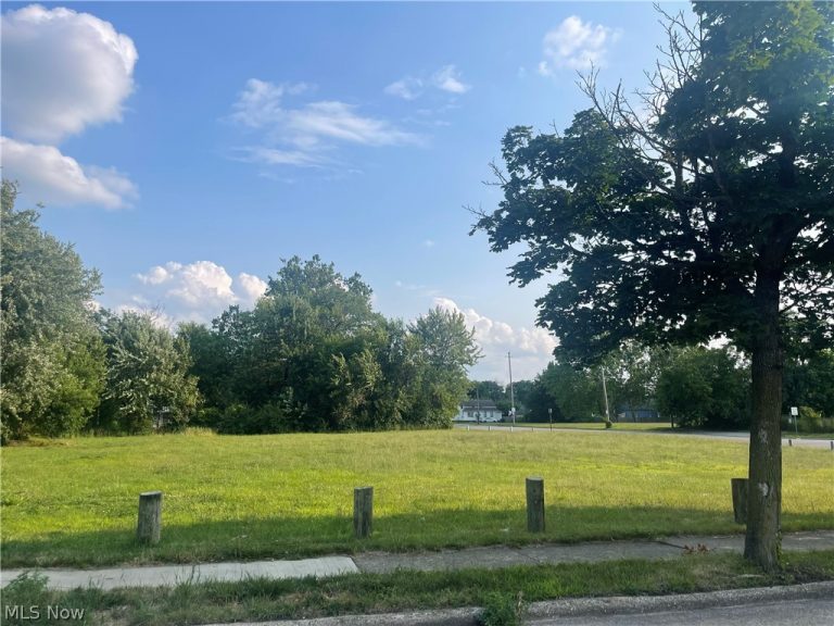 5611 Huss, Cleveland, OH - Photo 2