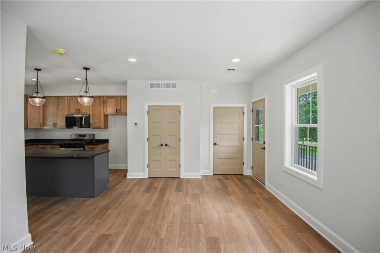 308 Pritchard Avenue, Lisbon, OH - Photo 8