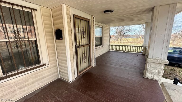 1828 Noble Road, East Cleveland, OH - Photo 5