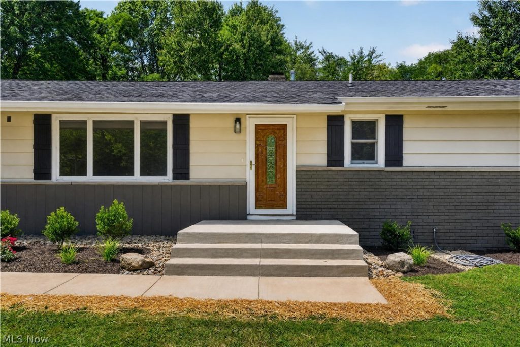8136 Timberlane Drive, Concord Twp, OH