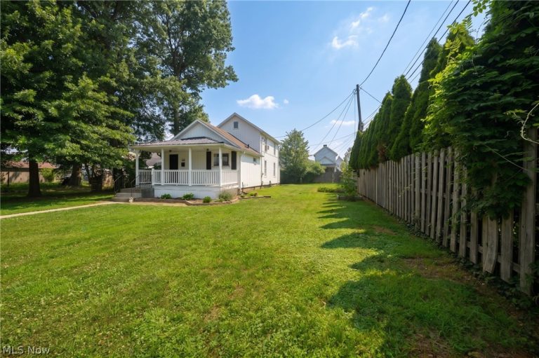 368 4th Drive, New Philadelphia, OH - Photo 4