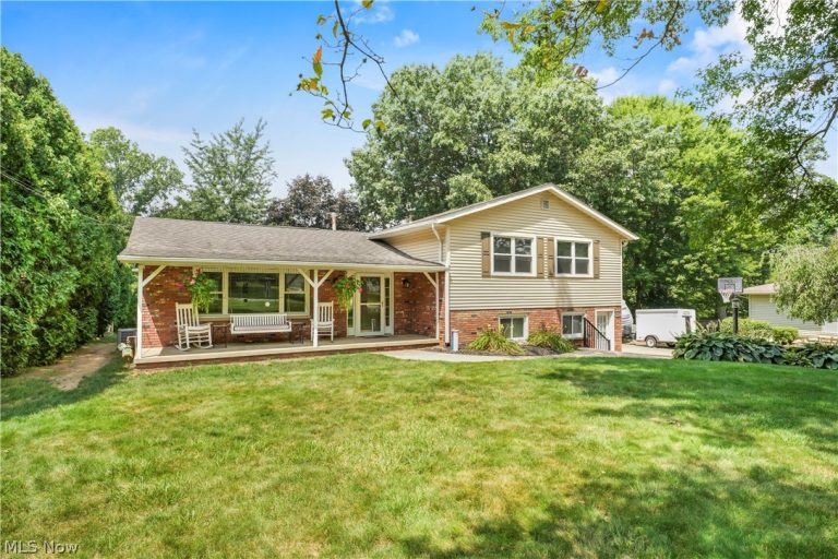 5060 Coleman Drive, Akron, OH - Photo 2