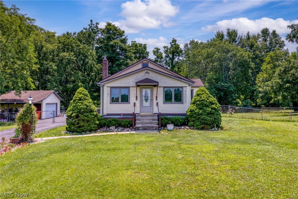 27323 Capel Road, Columbia Station, OH
