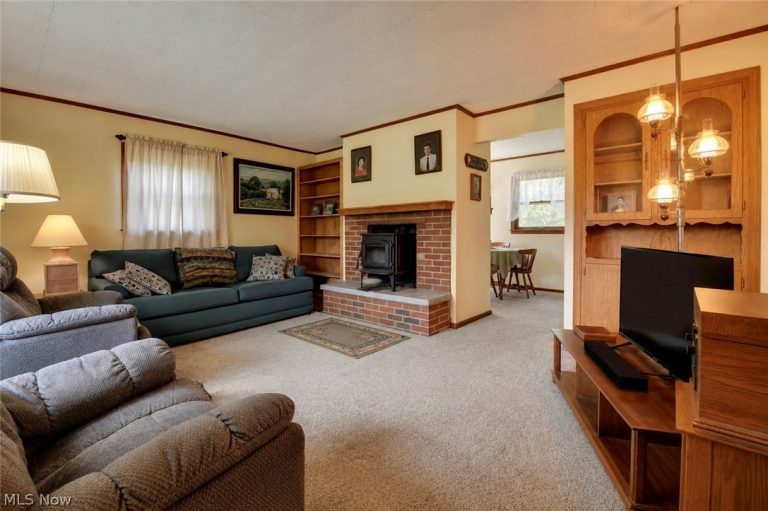 5641 Harwalk, Strasburg, OH - Photo 4