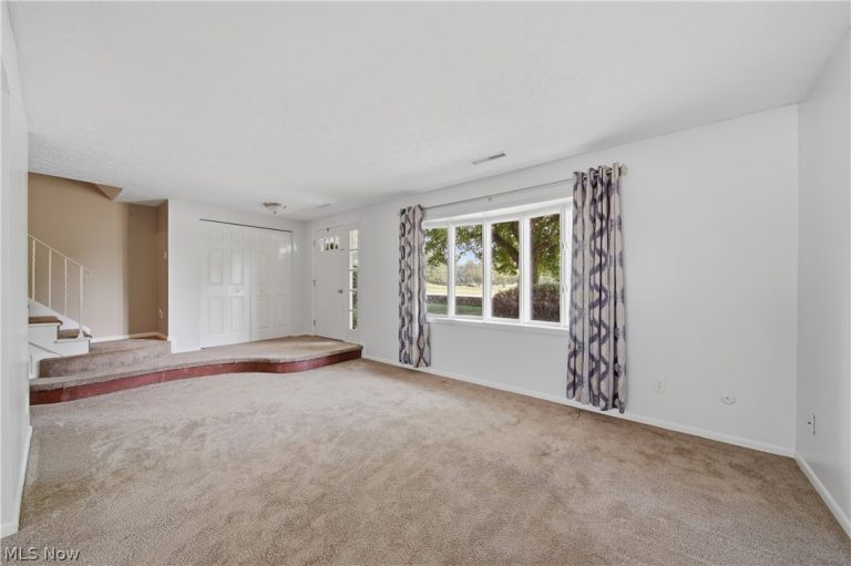 2059 Carlile Drive, Uniontown, OH - Photo 5