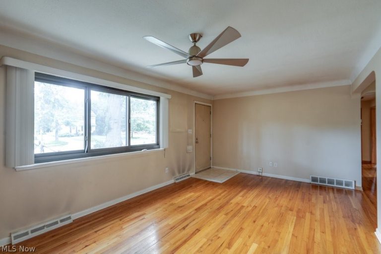 2484 Dover Center Road, Westlake, OH - Photo 6