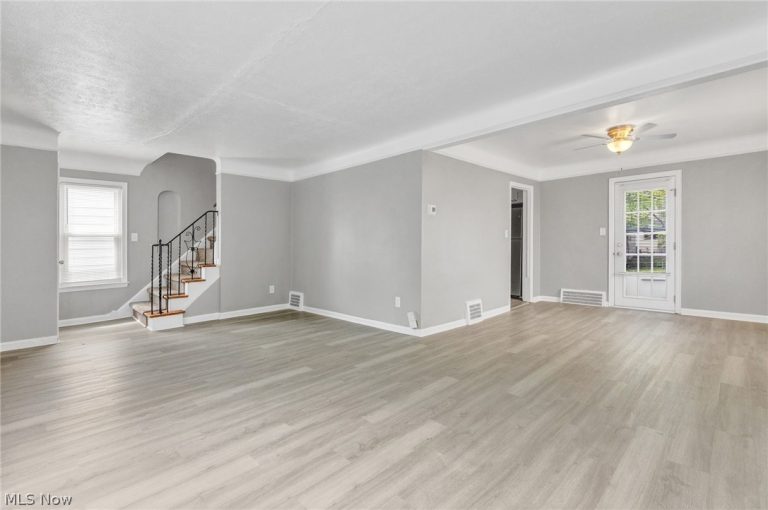 4241 Bayard Road, South Euclid, OH - Photo 8