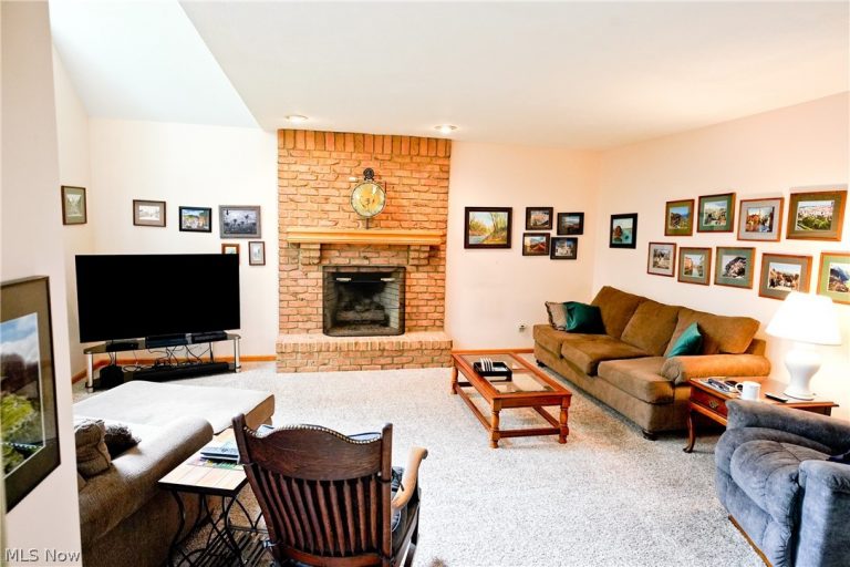 3048 Deercrest Path, Stow, OH - Photo 5
