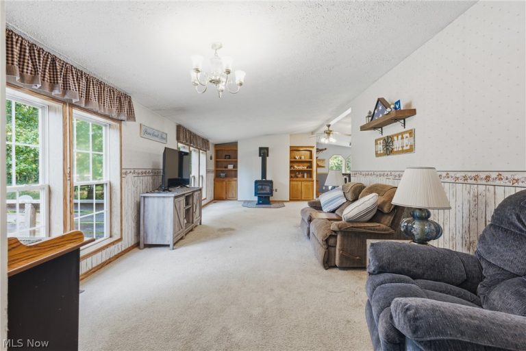 6828 Angling Road, Wooster, OH - Photo 5