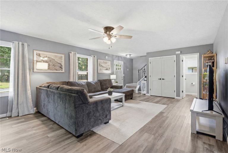 6187 Magnolia Drive, Mentor, OH - Photo 5