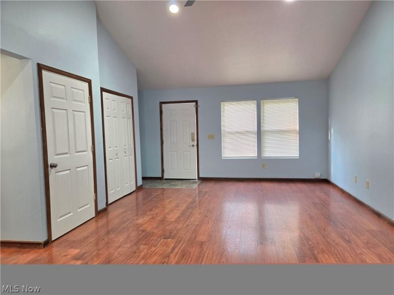 2956 Hayne Road, Akron, OH - Photo 8